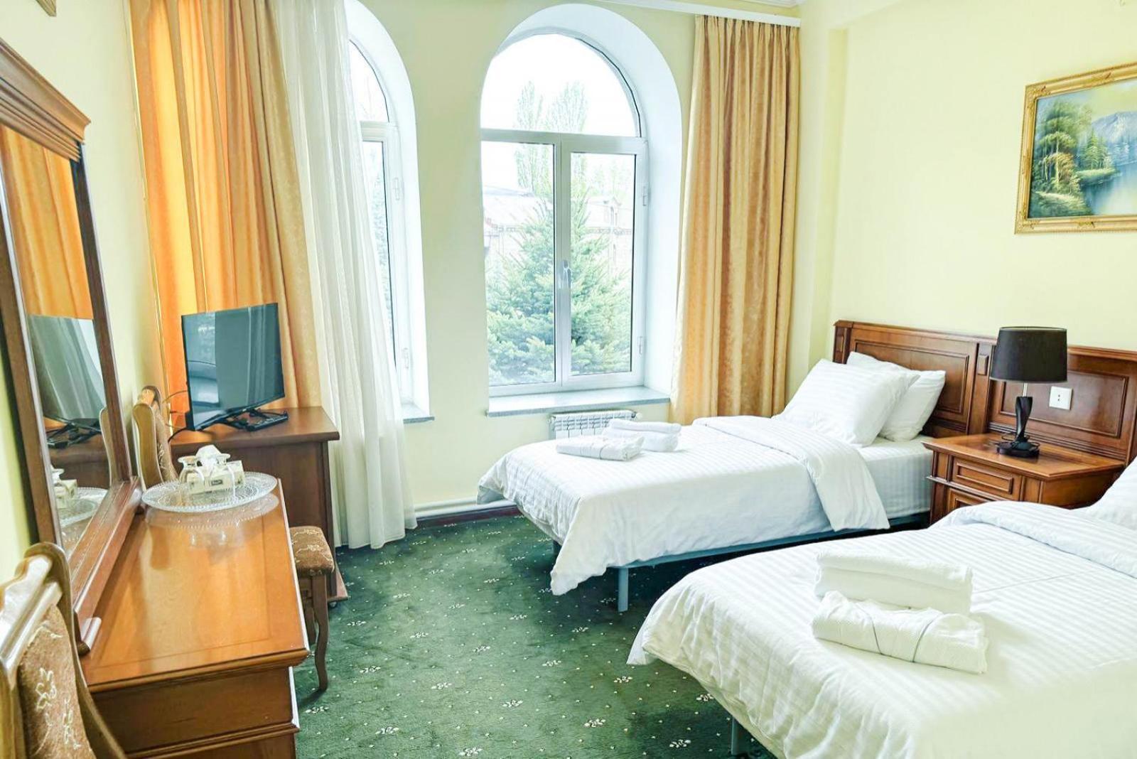 Lalaner Hotel Sisian Bagian luar foto